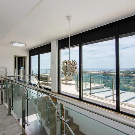 Cerca Barcelona Hotel *