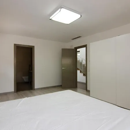 Cerca Barcelona Hotell